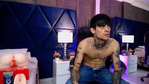 aronmuller_ online show from 23, 9, 2025