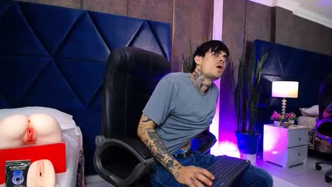 aronmuller_ online show from 25, 9, 2025