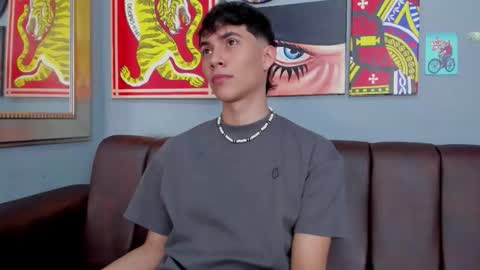 Arontawers online show from 7, 4, 2026