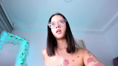 Lia Rose online show from 1, 3, 2025