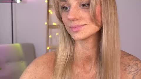 Snapshot of artease chatting on 28, 2, 2025 Arti Next Streams - online show from 28, 2, 2025