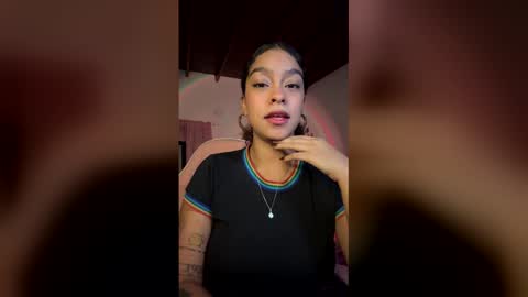 Snapshot of arteatenea__ chatting on 18, 12, 2025 Julieta online show from 18, 12, 2025