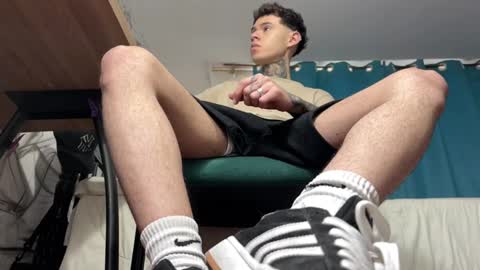   online show from 4, 12, 2024