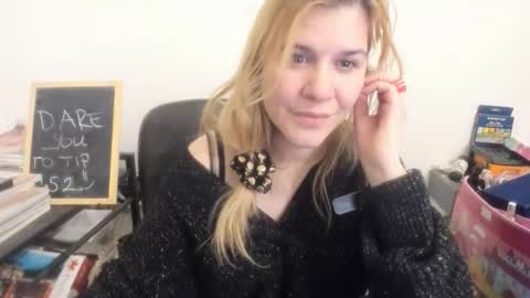 Snapshot of artsyandcraftsy_ chatting on 21, 2, 2026 MIA online show from 21, 2, 2026