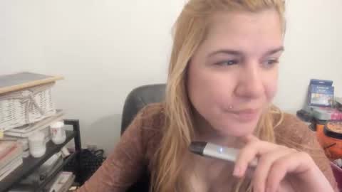 Snapshot of artsyandcraftsy_ chatting on 13, 3, 2026 MIA online show from 13, 3, 2026