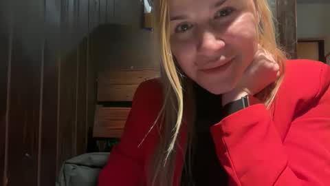 Snapshot of artsyandcraftsy_ chatting on 14, 3, 2026 MIA online show from 14, 3, 2026