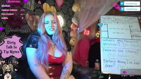 Snapshot of artsyheartsyy chatting on 30, 9, 2025 ArtsyHeartsyy online show from 30, 9, 2025