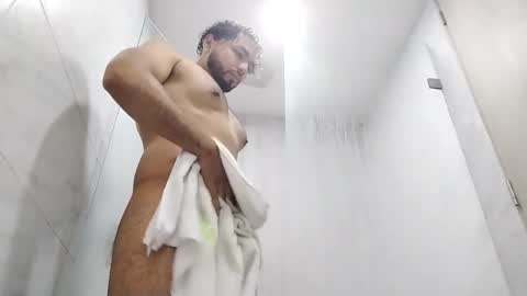 arturguy01 online show from 19, 12, 2024