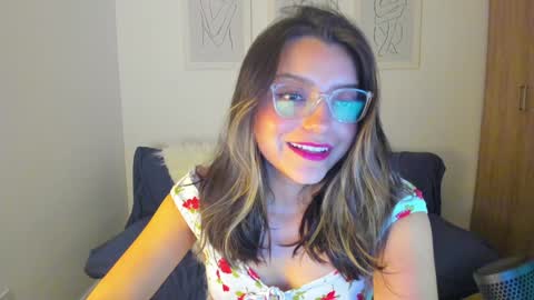 Snapshot of ary_cam230 chatting on 10, 12, 2024 Zahaara online show from 10, 12, 2024