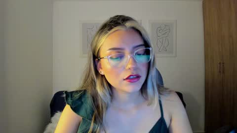 Snapshot of ary_cam230 chatting on 19, 1, 2025 Zahaara online show from 19, 1, 2025