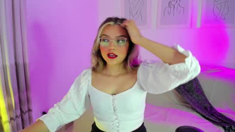 Snapshot of ary_cam230 chatting on 6, 2, 2025 Zahaara online show from 6, 2, 2025