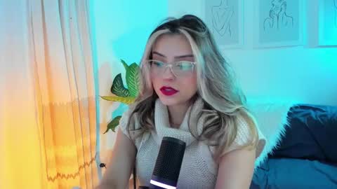 Snapshot of ary_cam230 chatting on 5, 3, 2025 Zahaara online show from 5, 3, 2025