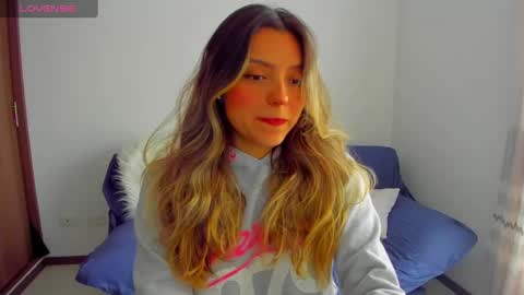 Snapshot of ary_cam230 chatting on 18, 9, 2025 Zahaara online show from 18, 9, 2025