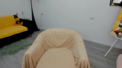 Snapshot of arya_anna chatting on 17, 11, 2025 Arya online show from 17, 11, 2025