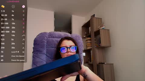 Snapshot of arya_starkw chatting on 18, 10, 2025 Ary 3 online show from 18, 10, 2025