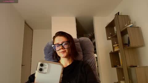 Snapshot of arya_starkw chatting on 5, 11, 2025 Ary 3 online show from 5, 11, 2025