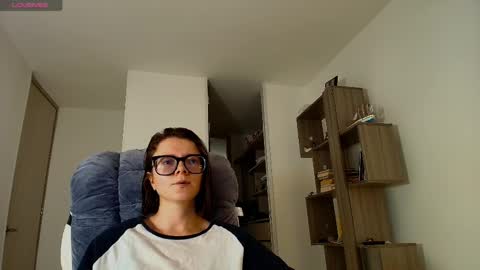 Snapshot of arya_starkw chatting on 18, 11, 2025 Ary 3 online show from 18, 11, 2025