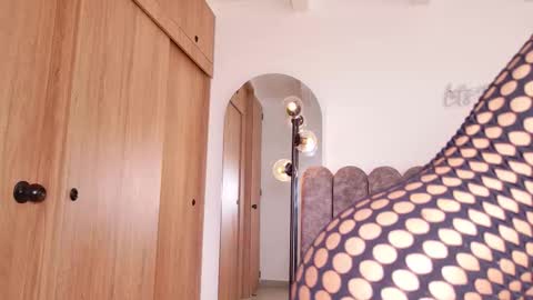 aryascollins online show from 7, 1, 2026