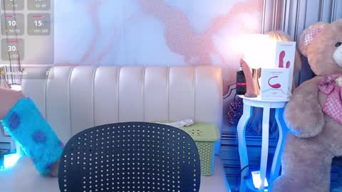 Snapshot of arybutty chatting on 1, 3, 2025 Ary online show from 1, 3, 2025