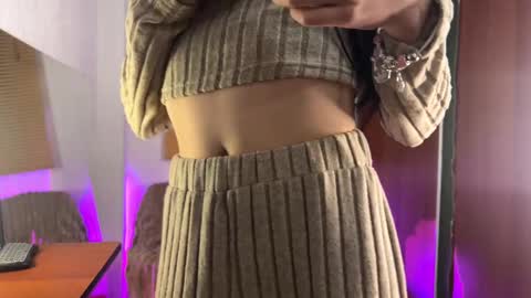 Asami online show from 1, 2, 2025