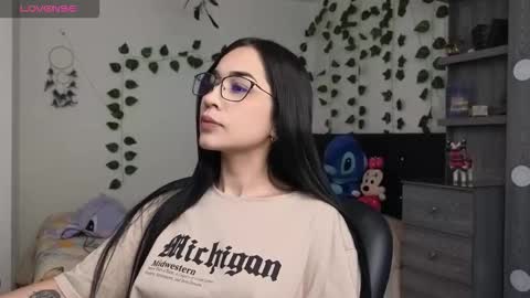 Snapshot of asenaesmee chatting on 19, 10, 2025 Asena online show from 19, 10, 2025