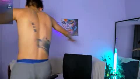 ash_raven_ online show from 15, 9, 2025