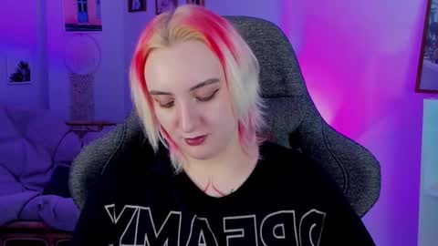 Snapshot of asheluck chatting on 12, 2, 2025 AshleyAshe online show from 12, 2, 2025