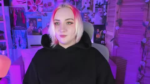 Snapshot of asheluck chatting on 13, 2, 2025 AshleyAshe online show from 13, 2, 2025