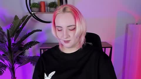 Snapshot of asheluck chatting on 16, 2, 2025 AshleyAshe online show from 16, 2, 2025