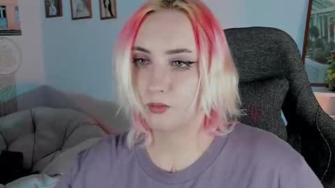 Snapshot of asheluck chatting on 6, 3, 2025 AshleyAshe online show from 6, 3, 2025