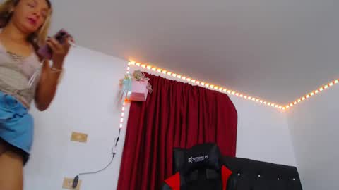 Snapshot of ashelyhots9inches chatting on 5, 11, 2025 ashelyhots9inches online show from 5, 11, 2025