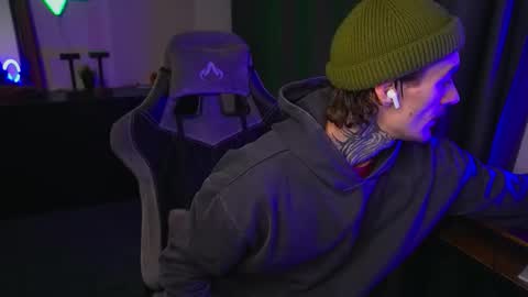 Snapshot of asher_88 chatting on 8, 10, 2025 Jerk Machine online show from 8, 10, 2025