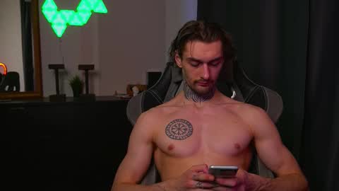 Snapshot of asher_88 chatting on 19, 10, 2025 Jerk Machine online show from 19, 10, 2025