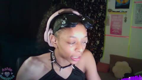 Snapshot of ashledaniella chatting on 28, 1, 2025 Ashle online show from 28, 1, 2025