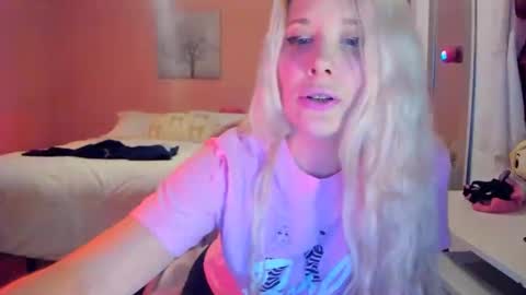 Snapshot of ashley_57 chatting on 24, 10, 2025 Ashley online show from 24, 10, 2025