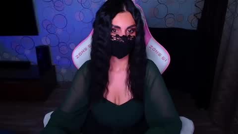   Yasmina   online show from 30, 11, 2025