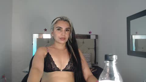 ashley__tylor online show from 12, 1, 2025