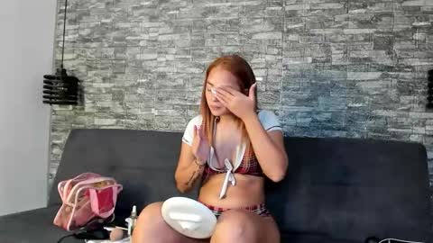 ASLEY AND ASH online show from 27, 10, 2025