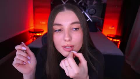 Snapshot of ashleybaee chatting on 3, 11, 2025 ashleybaee online show from 3, 11, 2025