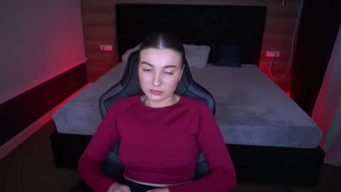 Snapshot of ashleybaee chatting on 3, 12, 2025 ashleybaee online show from 3, 12, 2025