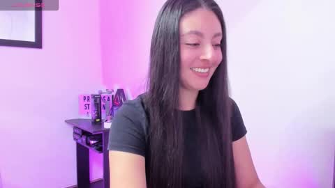 Snapshot of ashleybazan1 chatting on 22, 11, 2025 Ashley online show from 22, 11, 2025