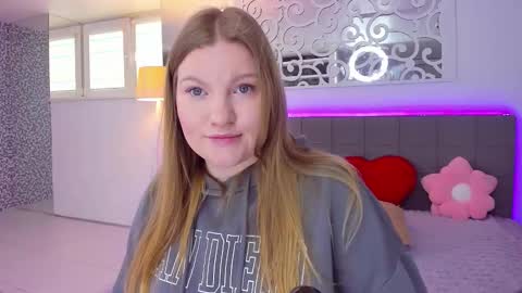 AshleyJonse online show from 22, 3, 2026