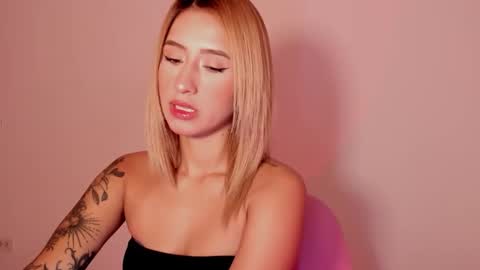 Snapshot of ashleyroys_111 chatting on 15, 10, 2025 dahiana online show from 15, 10, 2025