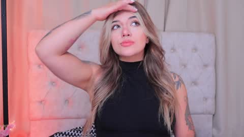Ashley Lauren online show from 20, 12, 2024