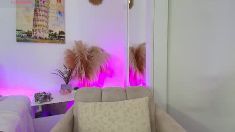 Snapshot of ashleywalkerr chatting on 10, 11, 2025 ashleywalkerr online show from 10, 11, 2025