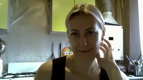 Snapshot of ashleyxhoney chatting on 18, 9, 2025 AshleyXHoney online show from 18, 9, 2025