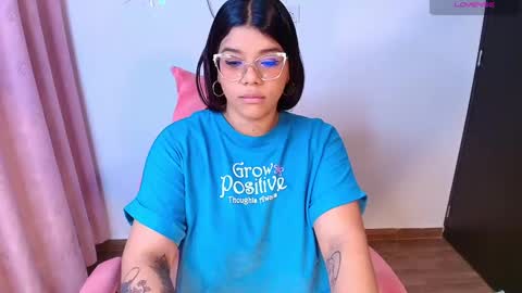 Ashleyy18   online show from 17, 2, 2025