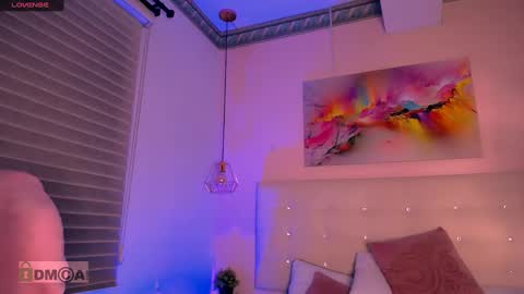 Ashlie  online show from 19, 1, 2025