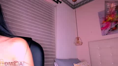 Ashlie  online show from 23, 1, 2025