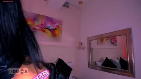 Ashlie  online show from 27, 1, 2025